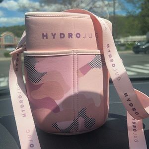 Hydrojug sleeve